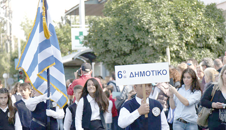 ο 11χρονος Αμίρ από το Αφγανιστάν, αν και είχε κληρωθεί να είναι σημαιοφόρος