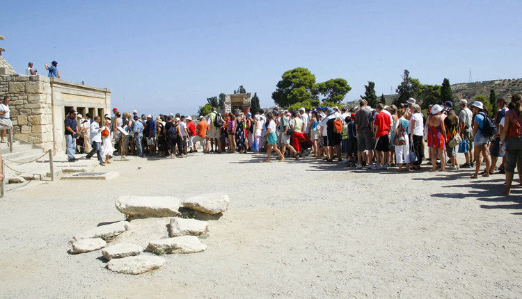 ΚΝΩΣΟΣ ΤΟΥΡΙΣΤΕΣ