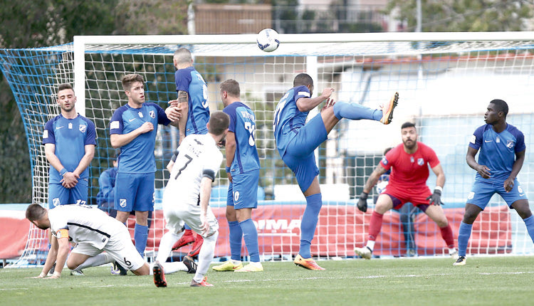 ΚΑΛΛΙΘΕΑ-ΟΦΗ :  Ο Ντίνας με φάουλ κάνει το 1-3