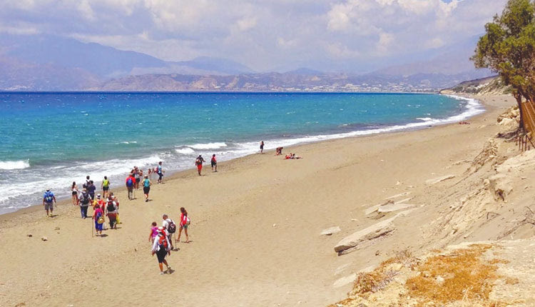 Στα… πόδια μας η καλύτερη παραλία του κόσμου