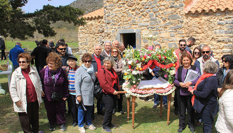 Με κατάνυξη στο Λιμνάκαρο και φέτος τη Μεγάλη Παρασκευή ο Ορειβατικός Σύλλογος Λασιθίου