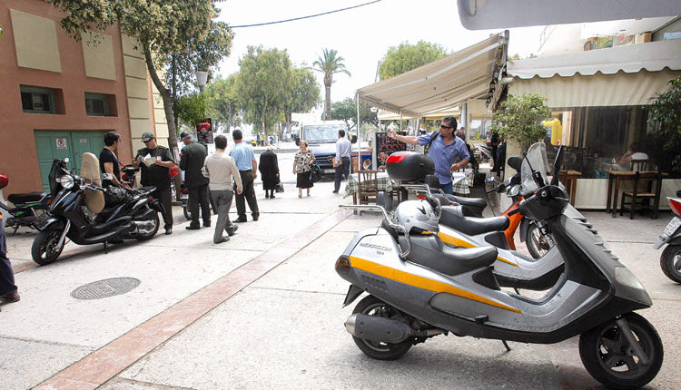 ΤΡΑΠΕΖΟΚΑΘΙΣΜΑΤΑ: Κατασχέσεις και στην πλατεία Δασκαλογιάννη