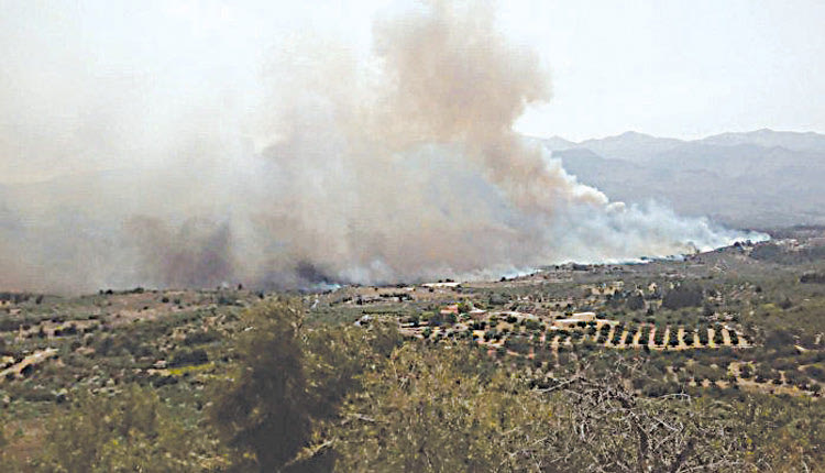 η φωτιά που ξέσπασε στην περιοχή του Αγίου Φανουρίου στα Χανιά