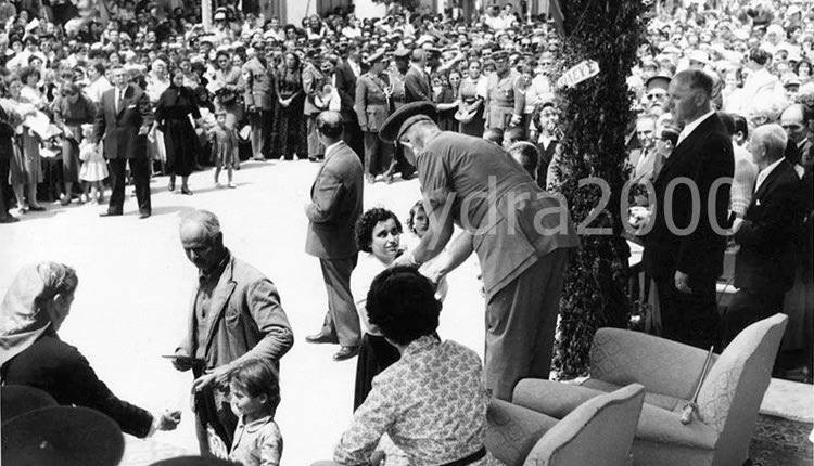 ΦΩΤΟ ΗΜΕΡΑΣ: Ο Παύλος, η Φρειδερίκη και οι κορασίδες