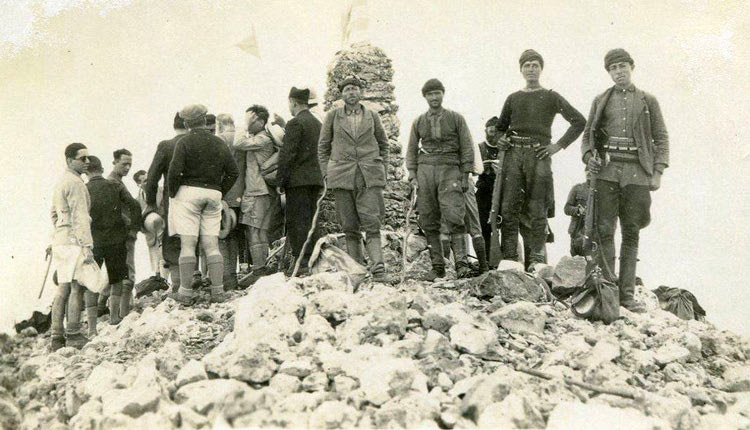 ΦΩΤΟ ΗΜΕΡΑΣ: Στην κορυφή του Προφ. Ηλία στο Αφρατί  