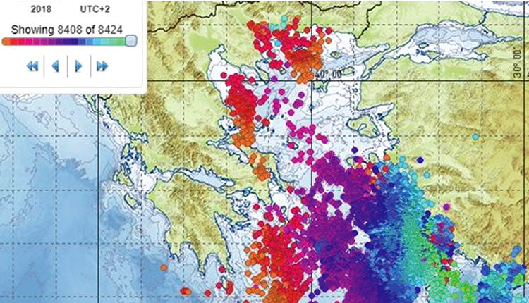 Περισσότεροι από 8.400 κεραυνοί έχουν καταγραφεί στο Αιγαίο Πέλαγος και νότια των Δωδεκανήσων, σύμφωνα με το σύστημα ΖΕΥΣ του Εθνικού Αστεροσκοπείου.