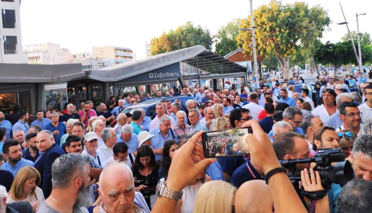 Εγκαινιάστηκε το εκλογικό κέντρο της Νέας Δημοκρατίας σε πανηγυρικό κλίμα με Κοσμοσυρροή