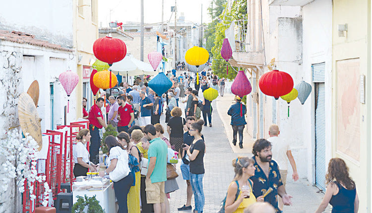 Πάνω από 8.000  στο… ταξίδι για Κίνα