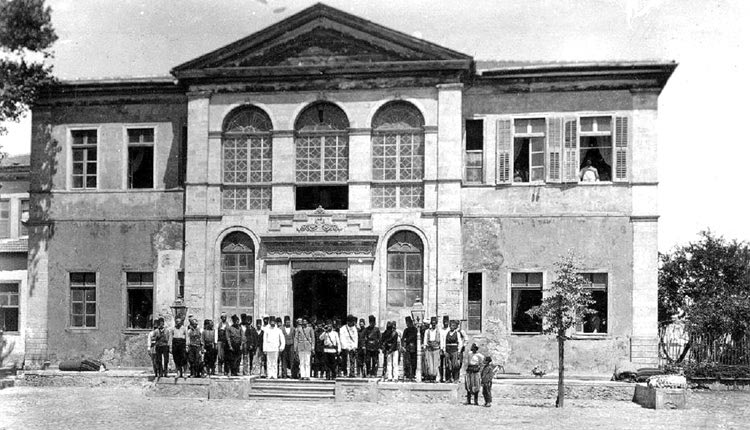 ΦΩΤΟ ΗΜΕΡΑΣ: Ένα κτήριο που δεν υπάρχει πια