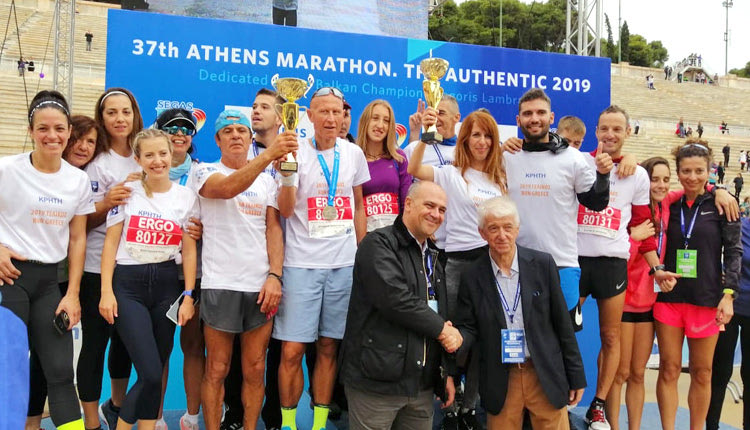 Η ομάδα της Κρήτης που ήρθε πρώτη στον τελικό αγώνα του Run Greece 2019