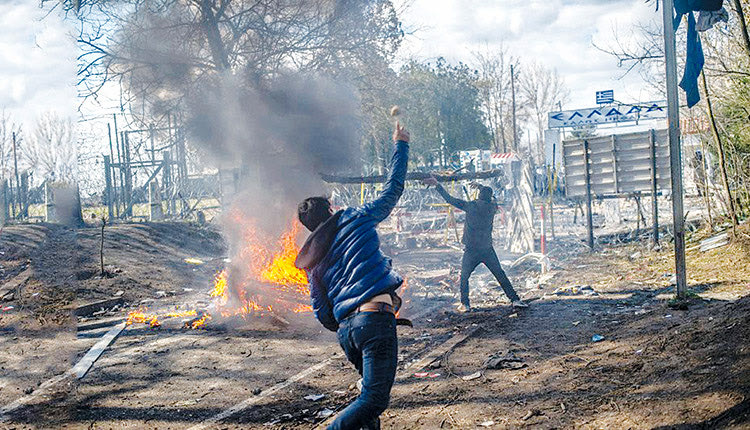 Συνεχίζονται οι εντάσεις στα σύνορα