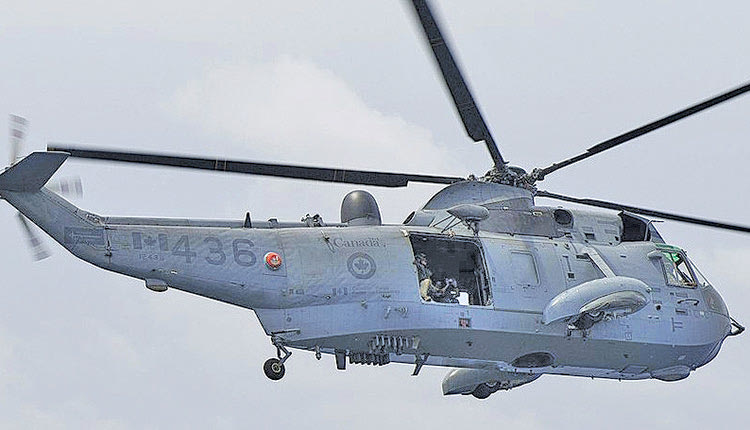 ελικόπτερο Σικόρσκι CH 124 Sea King που απονηώθηκε από την καναδική φρεγάτα