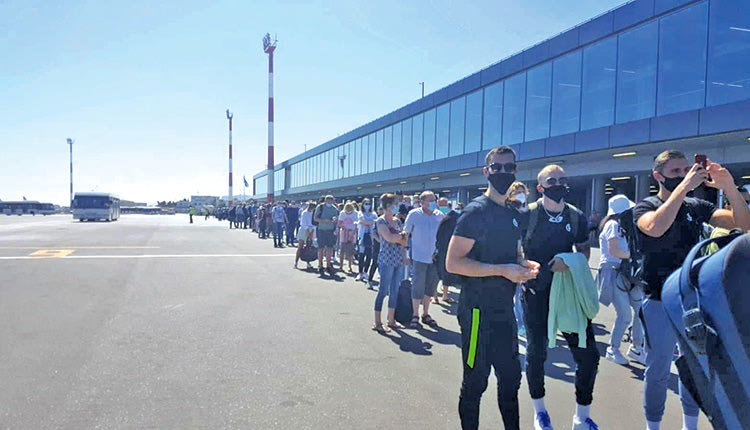 Η διαχείριση της πανδημίας σε τοπικό επίπεδο σε συνδυασμό με την επίσημη έναρξη της τουριστικής σεζόν