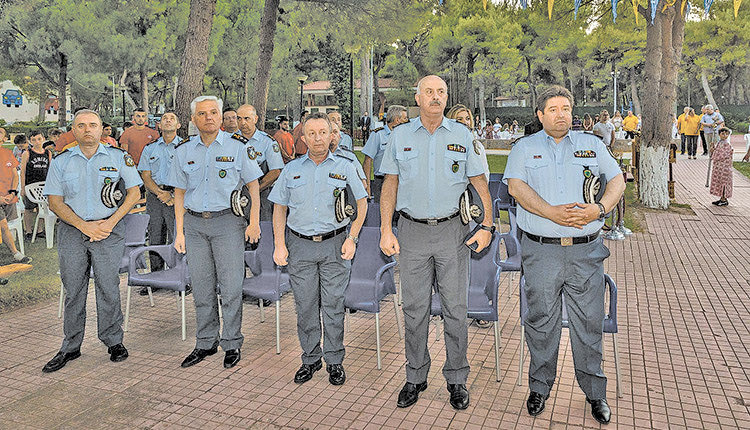 Ηγεσία της ΕΛ.ΑΣ. στις εξοχές Αγ. Ανδρέα