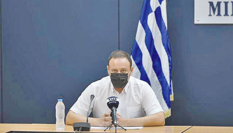 ο επίκουρος καθηγητής του τμήματος Υγιεινής και Επιδημιολογίας της Ιατρικής Σχολής του ΕΚΠΑ και μέλος της επιτροπής Εμπειρογνωμόνων του Υπουργείου Υγείας, Γκίκας Μαγιορκίνης