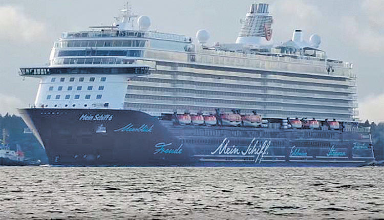 Τo Mein Schiff 6 της TUI Cruises στο Ηράκλειο