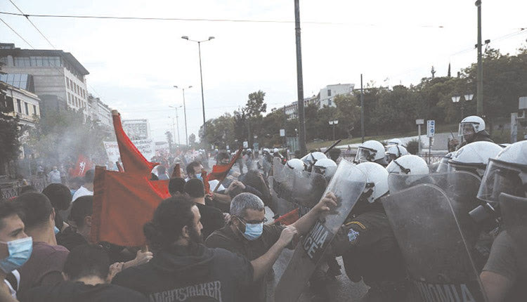 Επεισόδια και διαδηλώσεις κοντά στην Αμερικανική Πρεσβεία στην Αθήνα