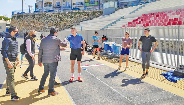 Ο κ. Αυγενάκης καλωσορίζει τους αθλητές στο Ηράκλειο