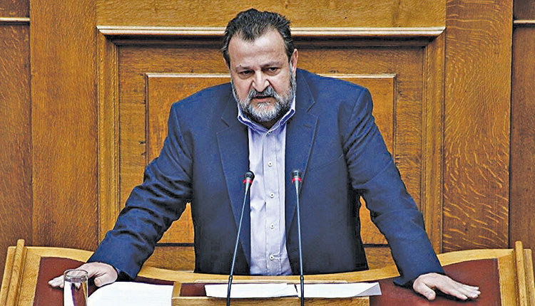 Ο Βασίλης Κεγκέρογλου