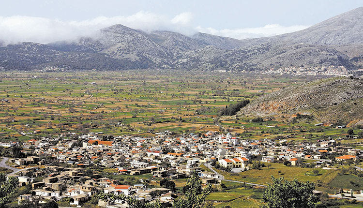 Το βίαιο σκηνικό στήθηκε στον Άγιο Γεώργιο Λασιθίου (φωτο Βασίλειος Δρόσος)