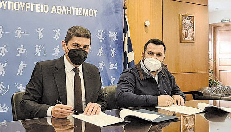 Ο κ. Αυγενάκης με τον δήμαρχο Γόρτυνας κ. Κοκολάκη