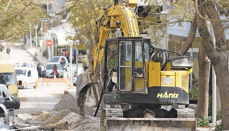 Θέλουν αναθεώρηση τιμών και παράταση μέχρι 6 μηνών για την αποπεράτωση