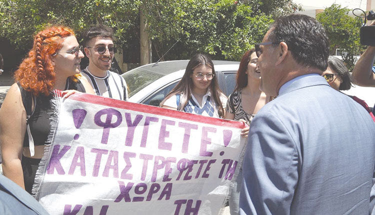 αδωνισ στο ρεθυμνο