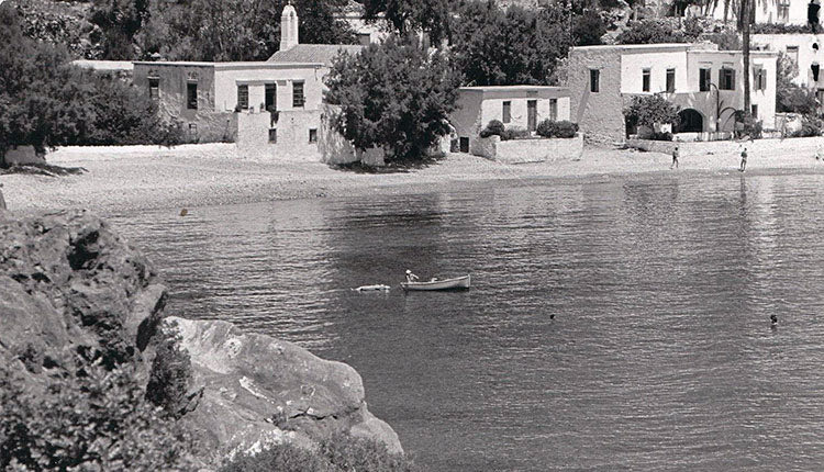 ΦΩΤΟΗΜΕΡΑΣ: Το πανέμορφο Λουτρό στα Σφακιά τη δεκαετία του ‘70.