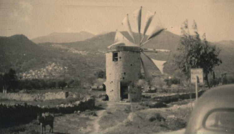 ΦΩΤΟΗΜΕΡΑΣ: Ο δρόμος προς τη Νεάπολη το 1943. Σε φωτογραφία που τράβηξε κάποιος Γερμανός.