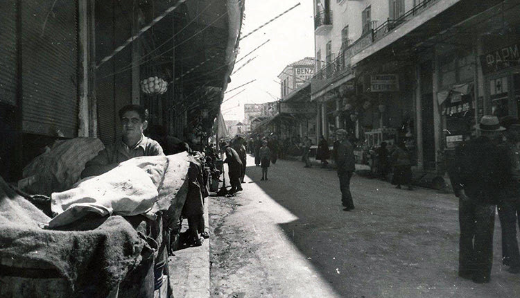 ΦΩΤΟΗΜΕΡΑΣ: Στην αγορά του Ηρακλείου το 1935.