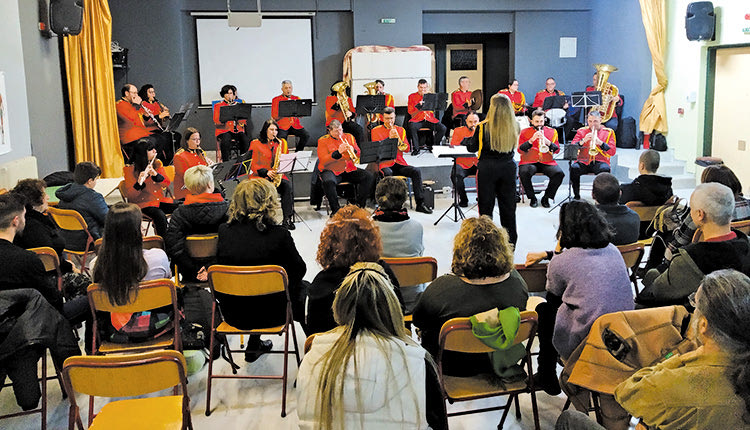 Η Φιλαρμονική του Δήμου Ηρακλείου στο Εσπερινό Γενικό Λύκειο Ηρακλείου.