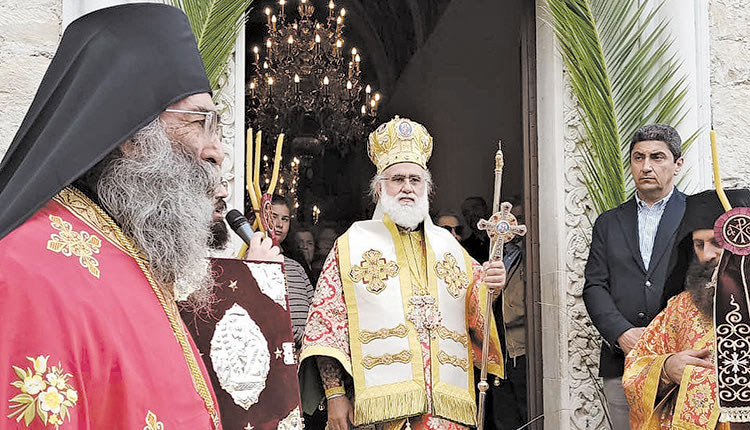 Στην Ιερά Μονή Αγίου Γεωργίου Επανωσήφη για να τιμήσει τον προστάτη της Άγιο Γεώργιο του Μεγαλομάρτυρα και Τροπαιοφόρο βρέθηκε ο υφυπουργός Πολιτισμού και Αθλητισμού και υποψήφιος βουλευτής Ηρακλείου Λευτέρης Αυγενάκης, όπου παρακολούθησε την Αρχιερατική Θεία Λειτουργία και συμμετείχε στην περιφορά της εικόνας.