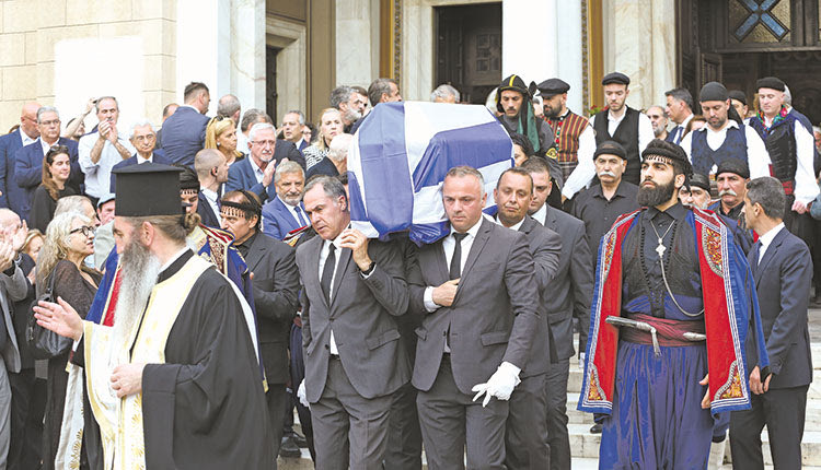 Το τελευταίο αντίο είπε χθες η Ελλάδα στον μεγάλο συνθέτη