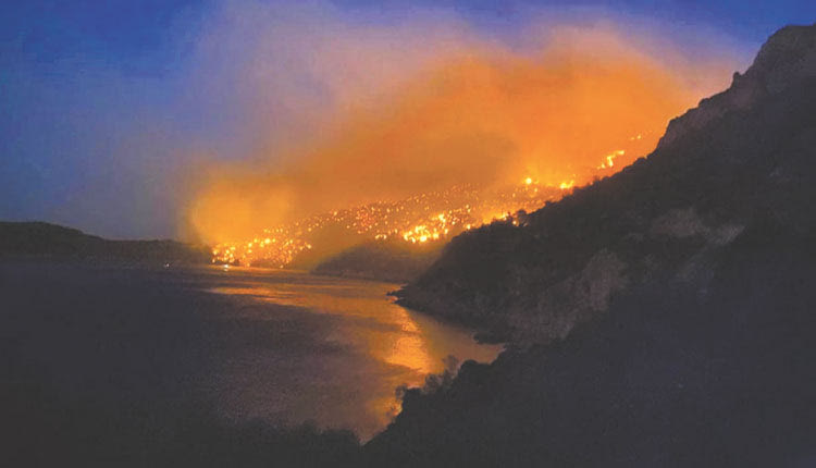 ΡΟ ΔΟΓΜΑ ΤΩΝ ΕΚΚΕΝΩΣΕΩΝ ΦΩΤΙΑ ΠΥΡΚΑΓΙΑ