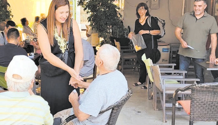 Στη Μυρτιά η Εβελίνα Μπάκιντα