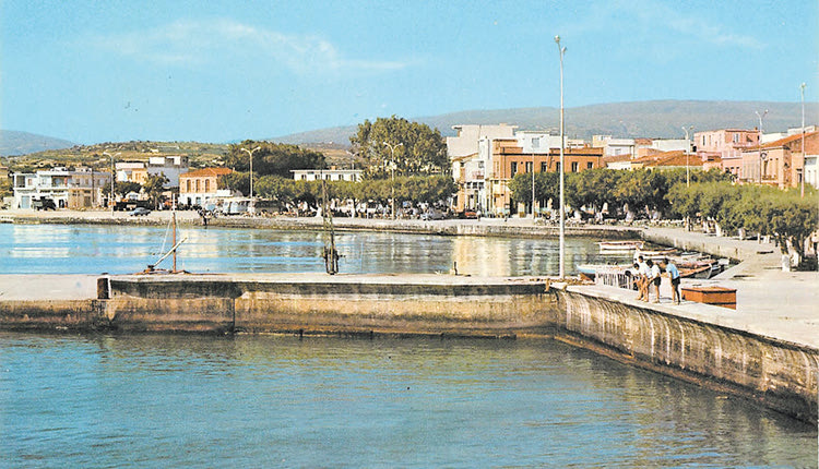 ΦΩΤΟΗΜΕΡΑΣ: Στο λιμάνι της Σητείας το 1972. Μια διαφορετική Σητεία...