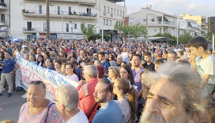 “Λαοθάλασσα” στη Σητεία για να σωθεί το νοσοκομείο που αφέθηκε στην τύχη του