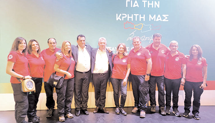 Η προεκλογική «πρώτη» Αρναουτάκη στις «Αναδρομές» και η παρουσίαση πολυσυλλεκτικού ψηφοδελτίου ήταν  θριαμβευτική.