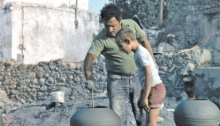 ΦΩΤΟΗΜΕΡΑΣ:Οι αγγειοπλάστες στις Μαργαρίτες το 1979, αρχείο Fotothek, Βιβλιοθήκη του Πανεπιστημίου Βερολίνου.