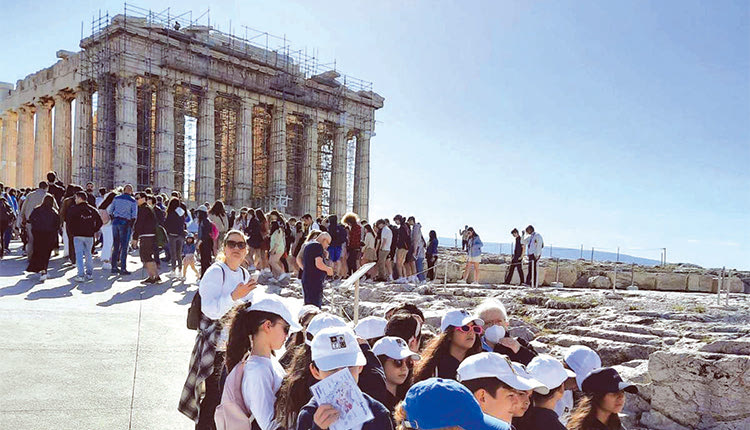 ΕΚΠΑΙΔΕΥΤΙΚΟΙ ΚΑΤΑΓΓΕΛΛΟΥΝ ΤΗΝ ΑΠΟΦΑΣΗ ΤΟΥ ΥΠΠΟ ΠΟΥ ΔΗΜΙΟΥΡΓΕΙ ΠΡΟΒΛΗΜΑΤΑ ΣΕ ΣΧΟΛΕΙΑ ΟΛΗΣ ΤΗΣ ΧΩΡΑΣ “Έκοψε” τις ώρες πρόσβασης των μαθητών στην Ακρόπολη