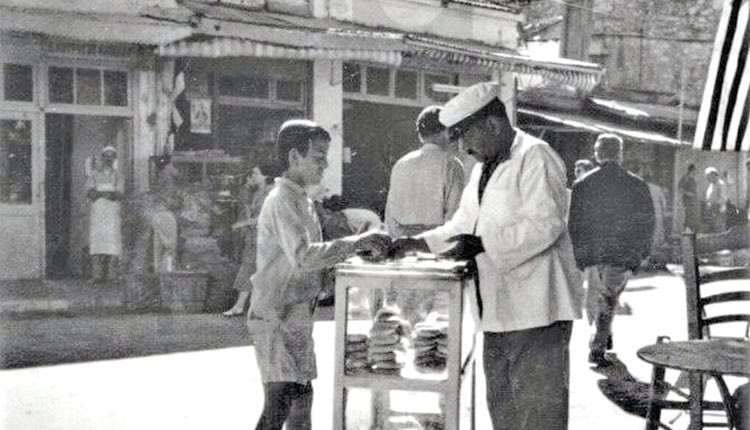 ΦΩΤΟΗΜΕΡΑΣ: ΗΡΑΚΛΕΙΟ, 1957, φωτογράφος Cas Oorthuys, από το Ολλανδικό Φωτογραφικό Μουσείο.