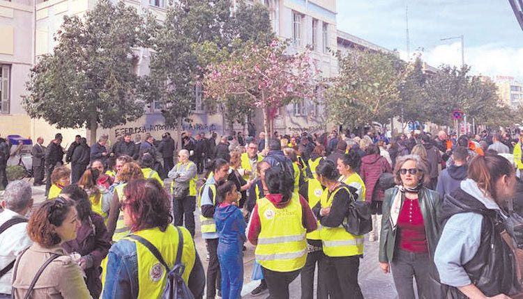 Παρά τις κινητοποιήσεις των συμβασιούχων οι αποφάσεις του δικαστηρίου είναι απορριπτικές