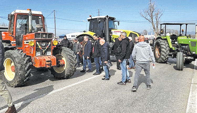 Ανυποχώρητοι δηλώνουν οι αγρότες της Αιτωλοακαρνανίας