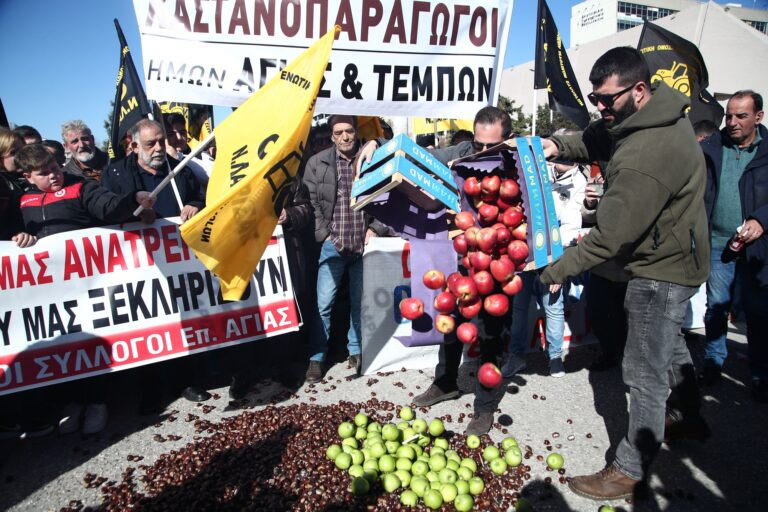 Κλιμακώνουν τις κινητοποιήσεις μετά το συλλαλητήριο οι αγρότες