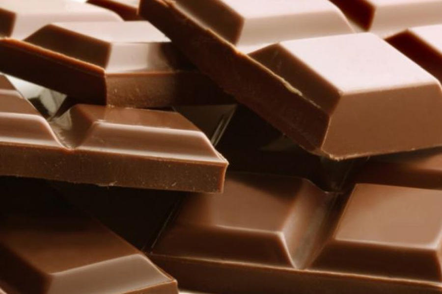 Ανακαλείται σοκολάτα Lacta λόγω πιθανής παρουσίας πλαστικού!