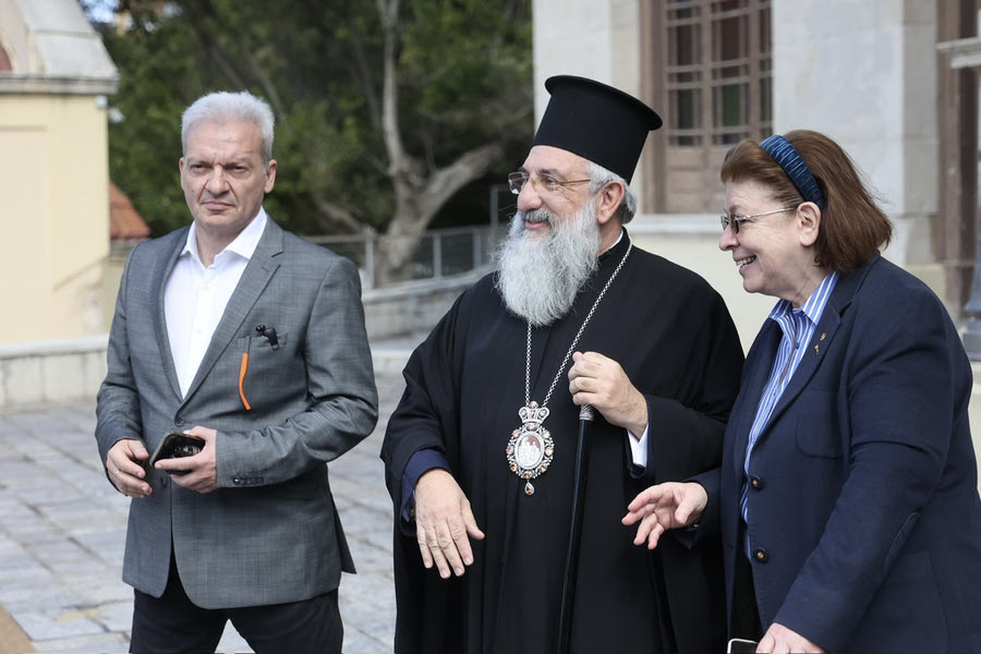 Όλα όσα αποτυπώθηκαν από την παρουσία της Λίνας Μενδώνη στον «πληγωμένο» Άγιο Μηνά