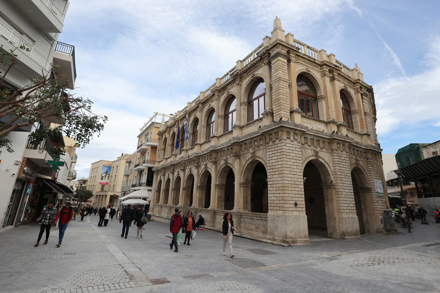 Έκκληση του Δήμου Ηρακλείου προς τους πολίτες: Ρυθμίστε τις οφειλές σας για να αποφύγετε την αναγκαστική κατάσχεση του τραπεζικού λογαριασμού σας