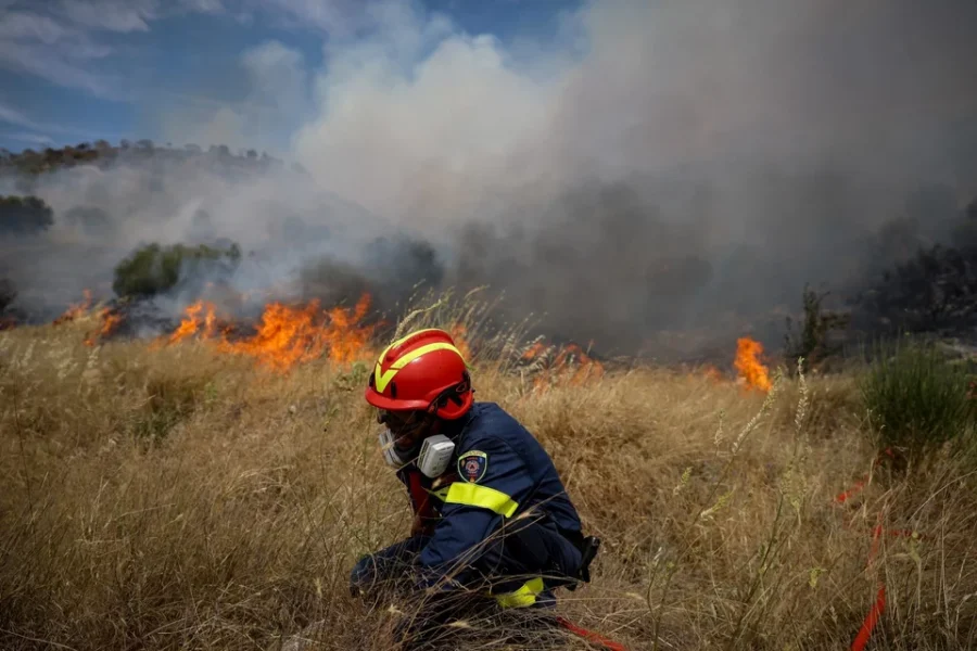 Πυροσβεστική: 28 δασικές πυρκαγιές σε ένα 24ωρο