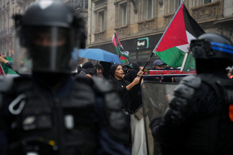 Γαλλία: Νέες διαδηλώσεις για τη Γάζα για 3η συνεχόμενη νύχτα