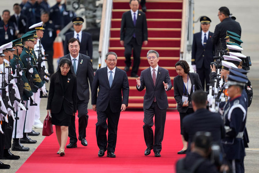 Νότια Κορέα- Ιαπωνία- Κίνα: Οι ηγέτες των τριών χωρών συμφώνησαν στην “αποπυρηνικοποίηση της κορεατικής χερσονήσου”